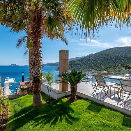 Beachfront White Villa With Private Swimming Pool Kalkan Kültér fotó