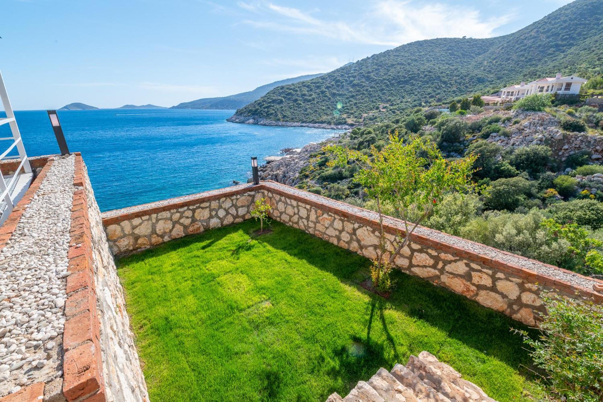 Beachfront White Villa With Private Swimming Pool Kalkan Kültér fotó
